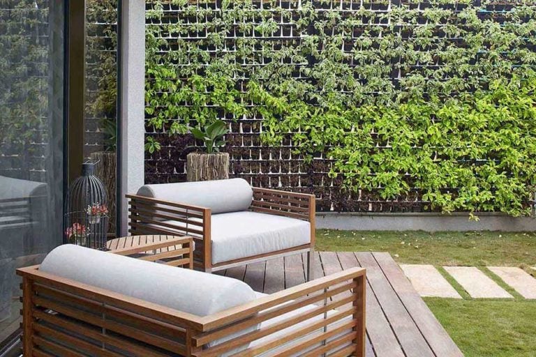 Portico Sitting - Raffles Park Villas