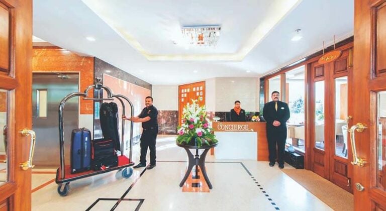 Concierge - HM Grandeur