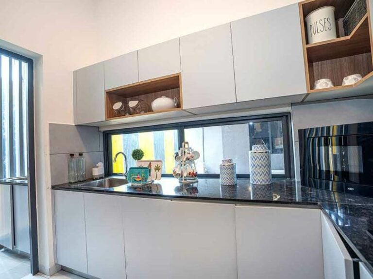 Interior Kitchen - Casagrand Orlena
