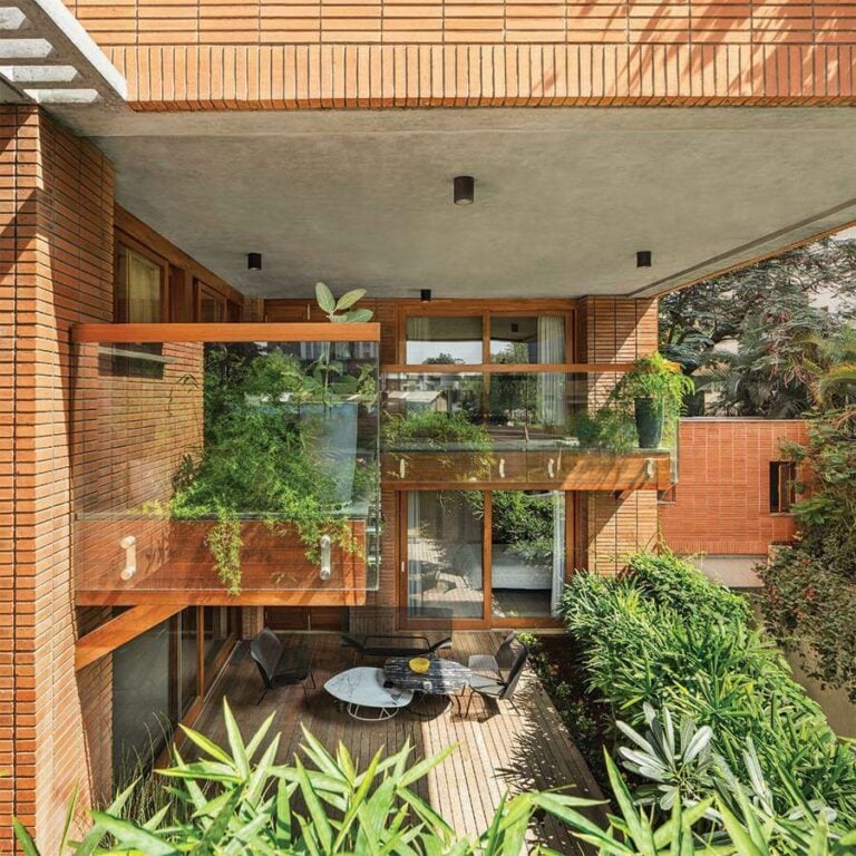 Garden Terrace - Total Environment In That Quiet Earth Tower 5