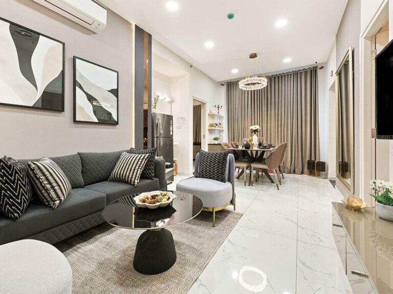 Living-1 - Casagrand Aria